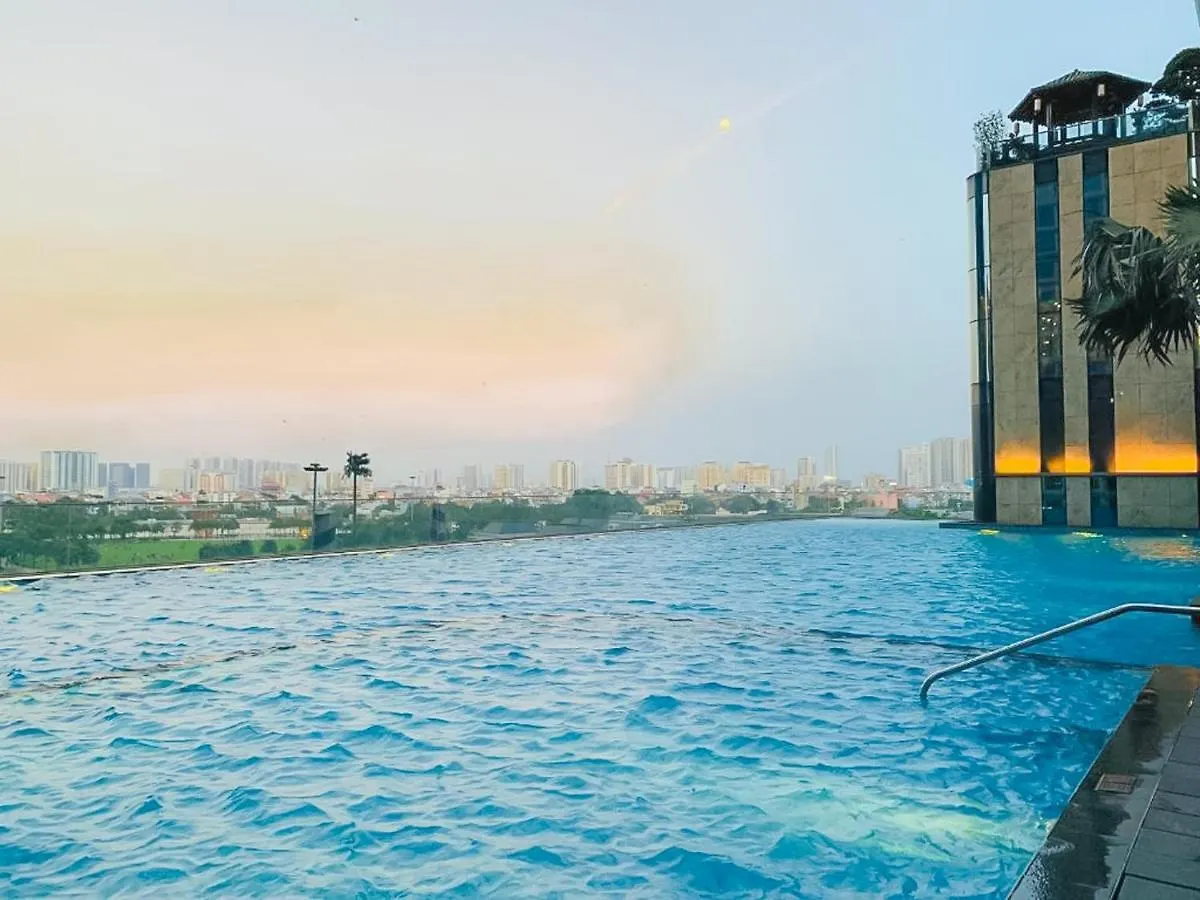 Skyline Tower Landmark 81 Ho Chi Minh City Apartment