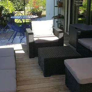 appartement-dans-un-jardin.genevahotels4all.com/